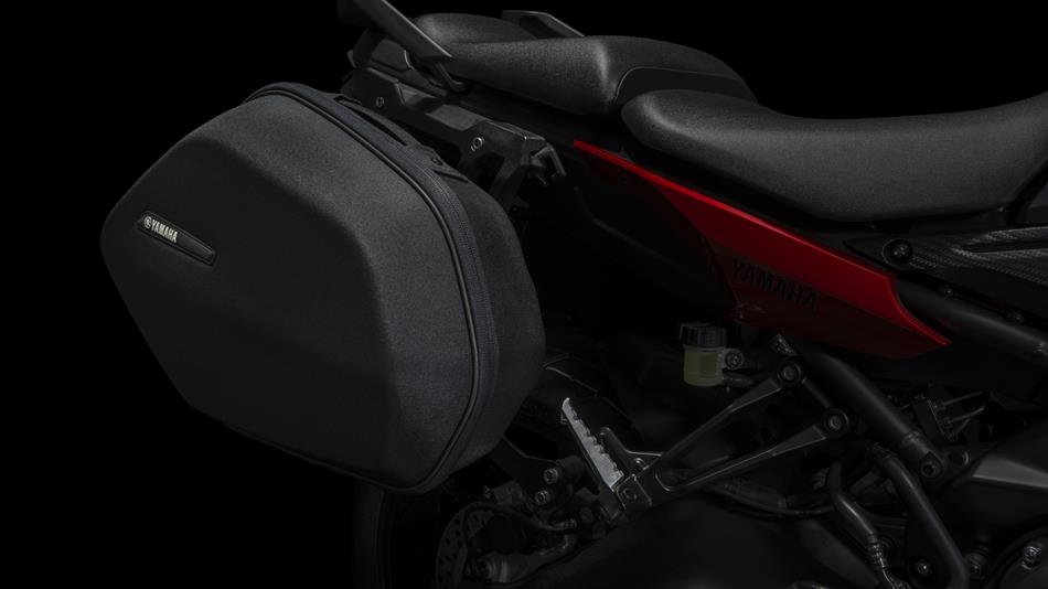2015-Yamaha-MT09-Tracer-EU-Lava-Red-Deta