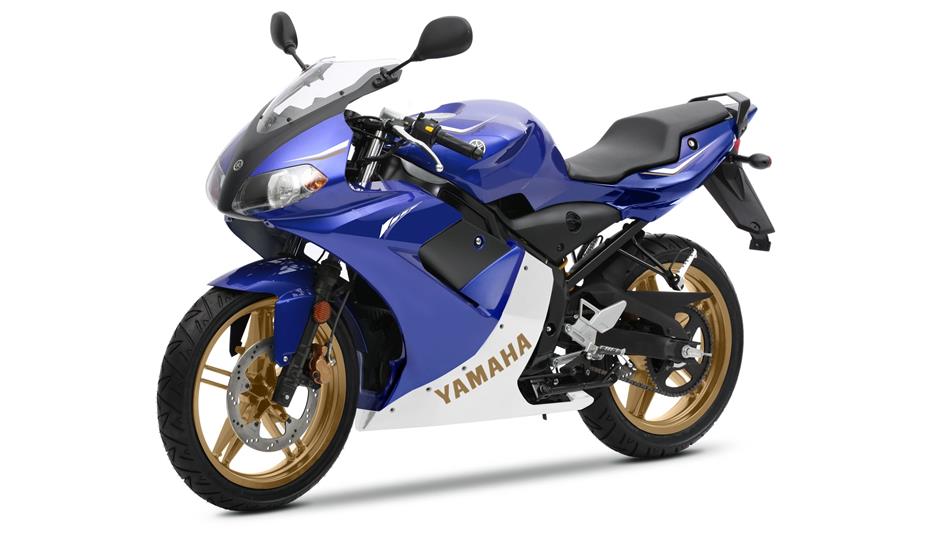 2016-Yamaha-TZR50-EU-Yamaha-Blue-Studio-007