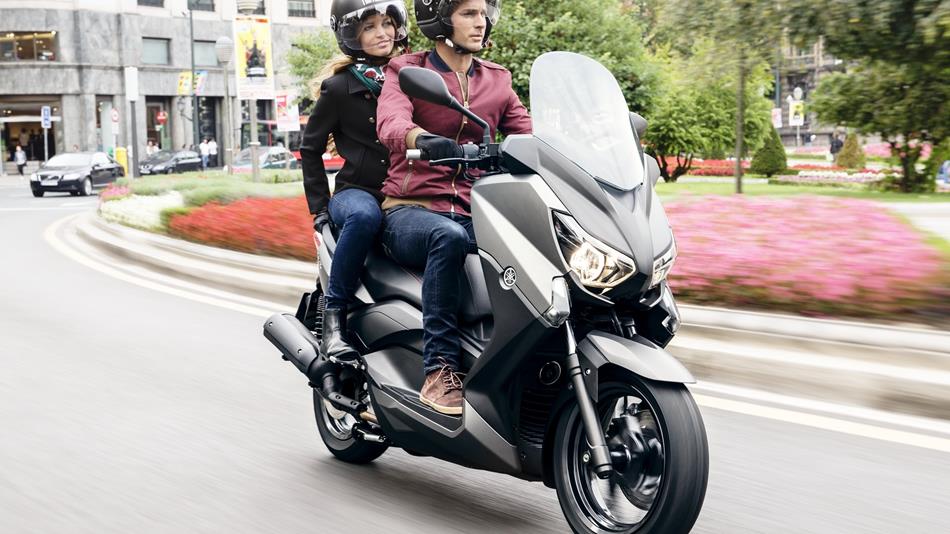 Yamaha TMAX 150 С пассажиром