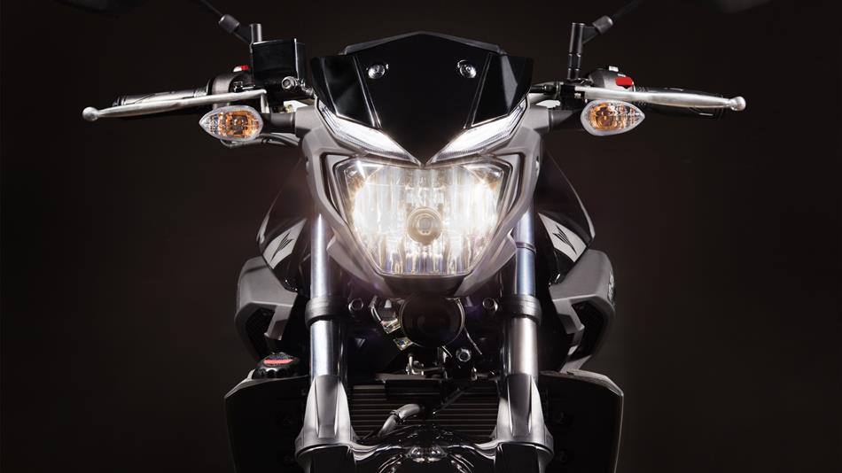 2016 Yamaha MT250 EU Midnight Black Detail 008