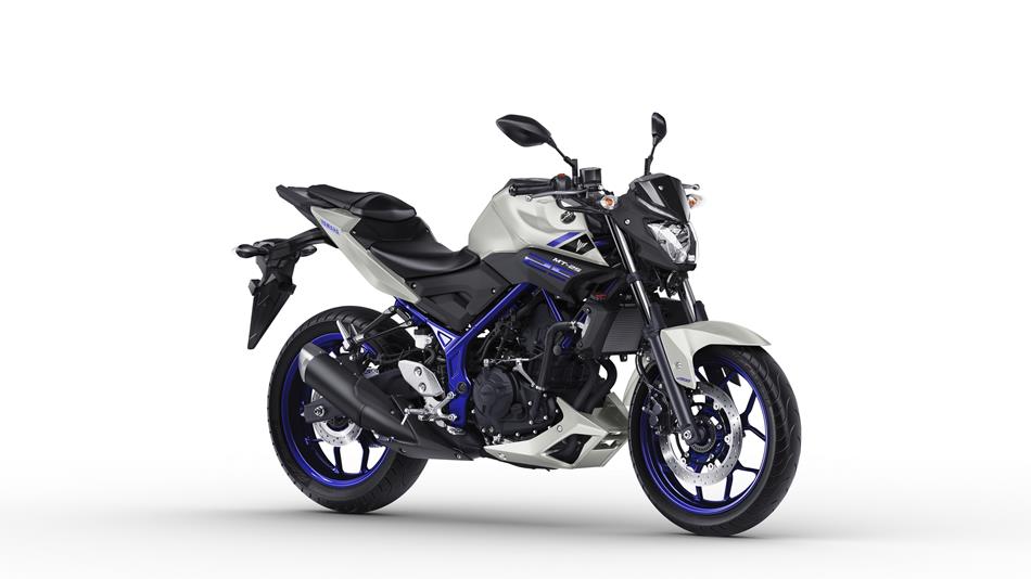 2016-Yamaha-MT250-EU-Race-Blu-Studio-001
