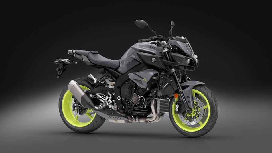 Les motos les plus moches de l'histoire ! (notre palmarès)  2017-Yamaha-MT-10-EU-Night-Fluo-VR360-001