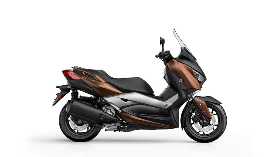 2017-Yamaha-X-MAX-300A-EU-Quasar-Bronze-